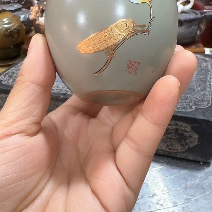 主人杯一个，瓷。。品茗瓷