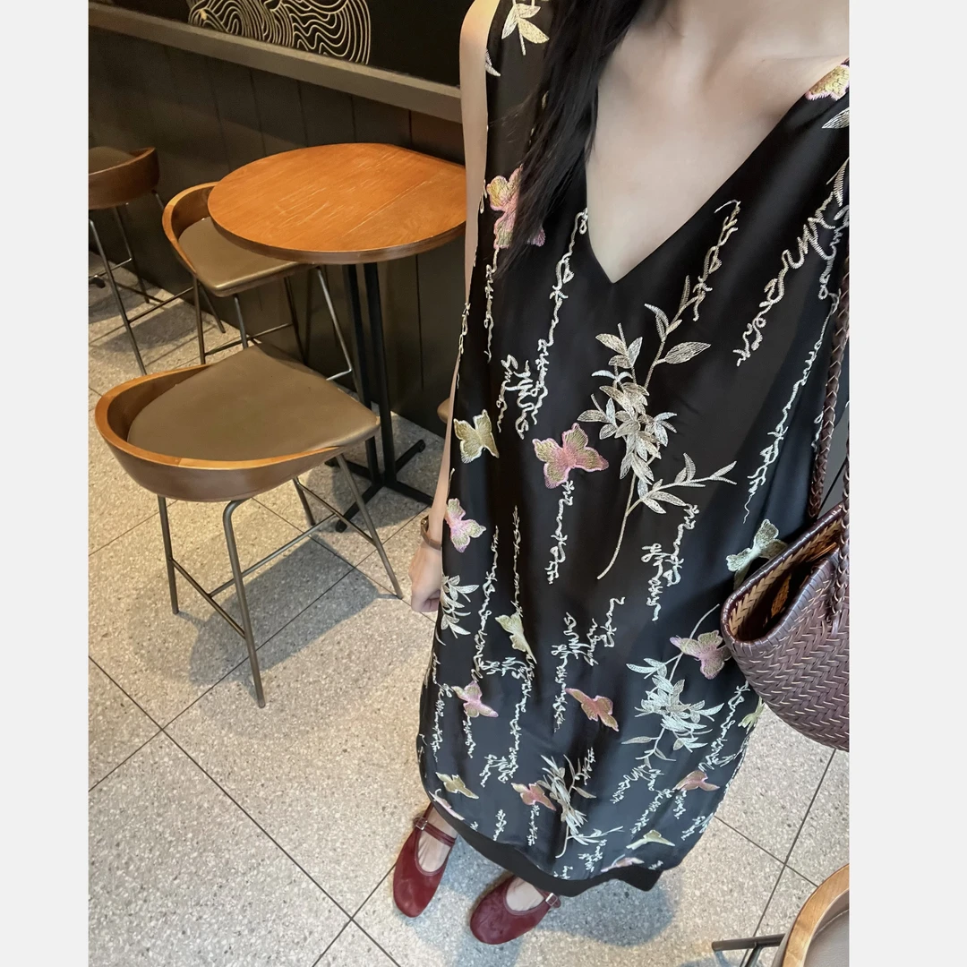 FAR ZOOM  蝴蝶绣花刺绣花苞轻奢高级感礼裙连衣裙