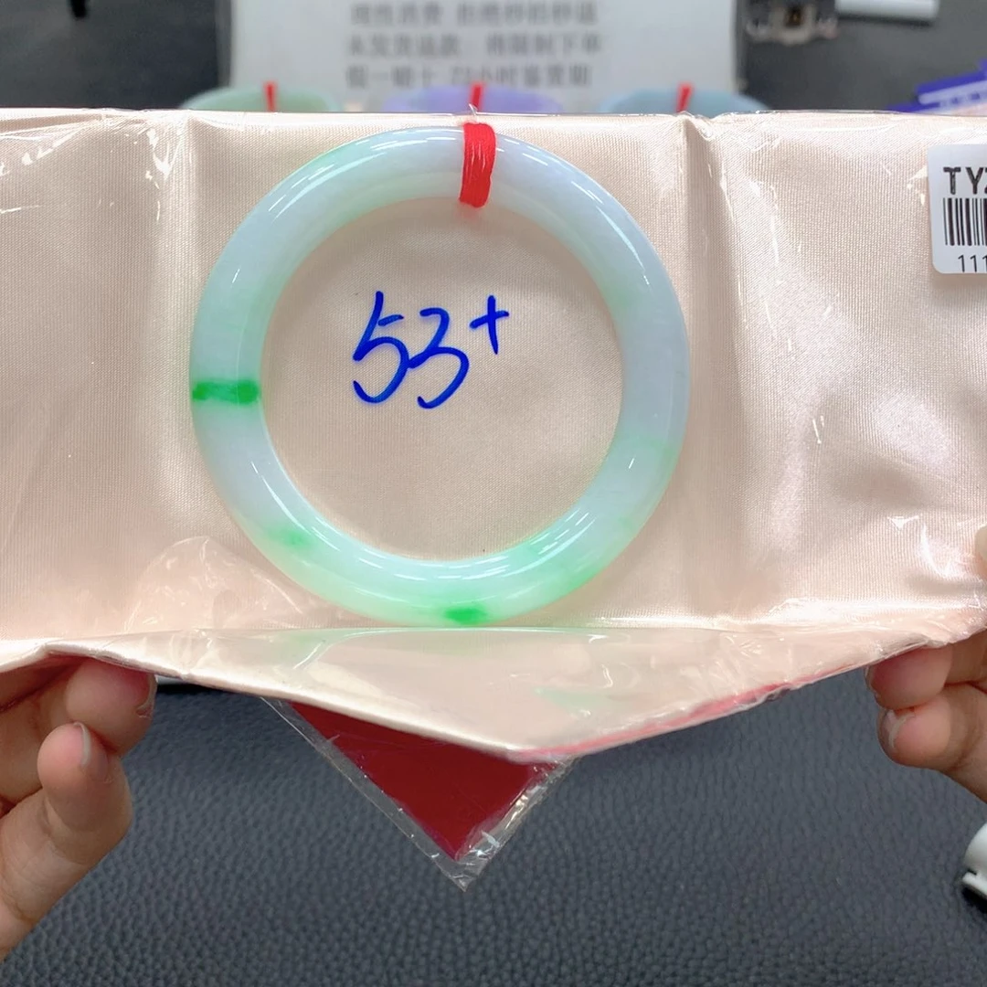 翡翠未镶嵌手镯28