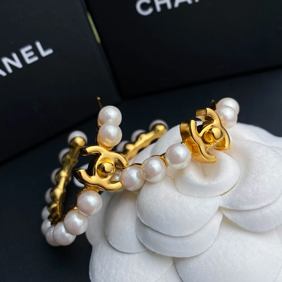 未使用 Chanel/香奈儿 经典双C 金色珍珠圆环耳环 S4677