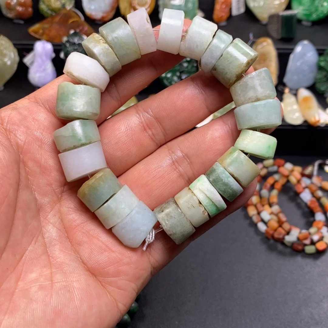 翡翠未镶嵌吊坠(不含链)玉墩