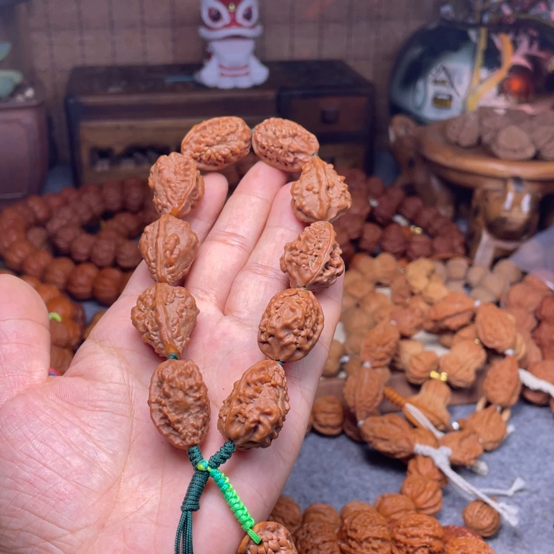 好***生吊坠文玩核桃秋子
