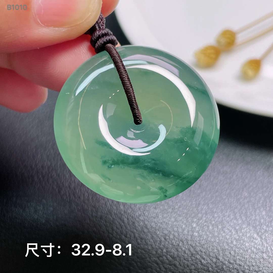冰种飘蓝花缅甸翡翠A货半山水平安扣吊坠