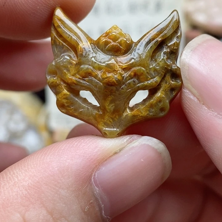 硅化珊瑚（珊瑚玉）未镶嵌颈饰小吊坠