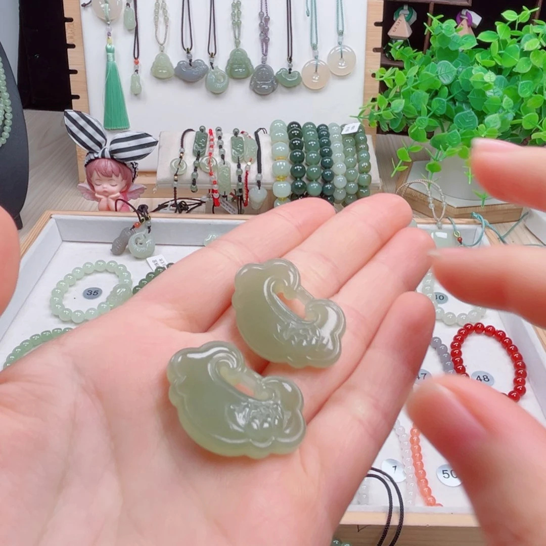 和田玉未镶嵌吊坠(不含链)多样性发货拍一发一