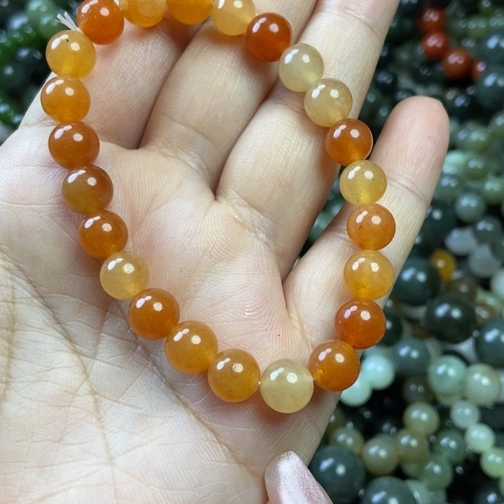 颈饰未镶嵌透闪石质玉卡8