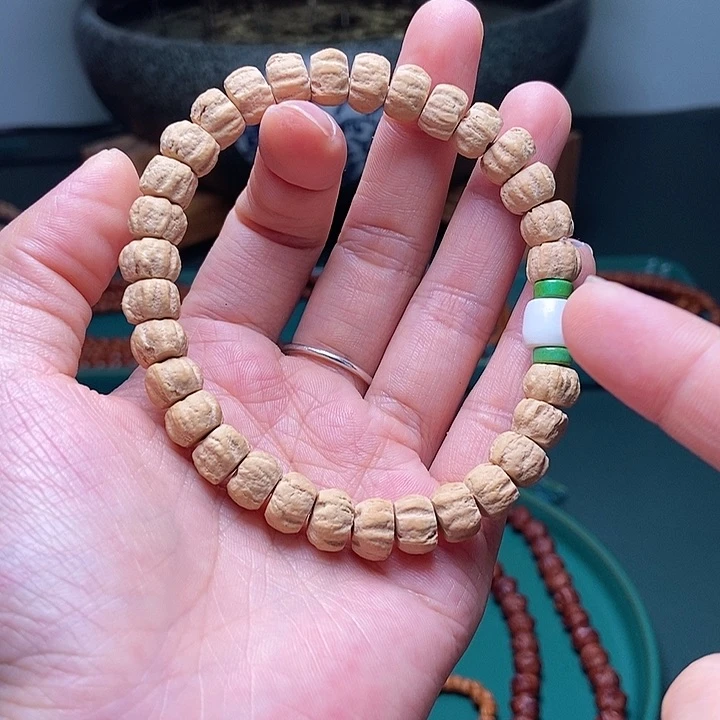 柏香籽/百香籽吊坠85.5新品