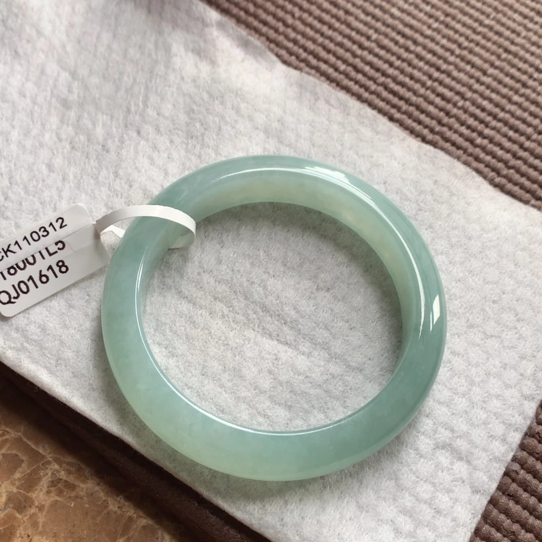 翡翠手镯未镶嵌2号