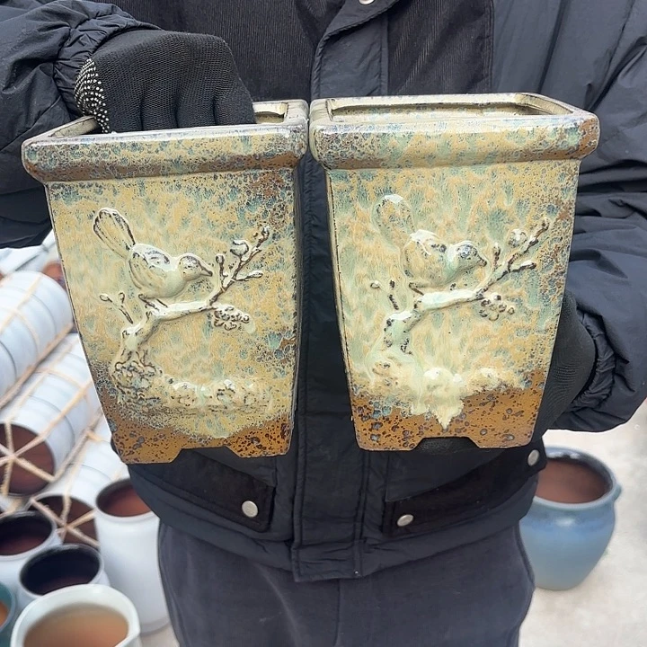 红陶复古口不正两个口径14高度19