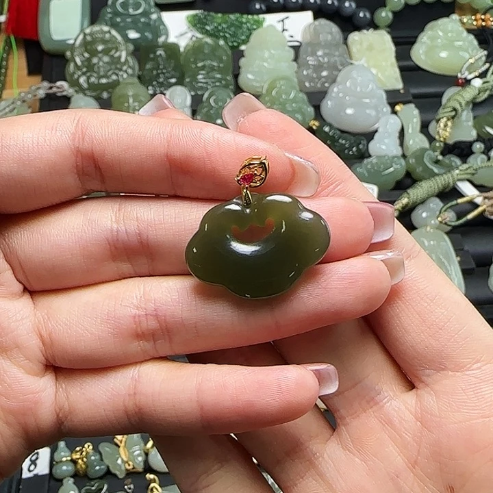 颈饰银S925镶嵌和田玉