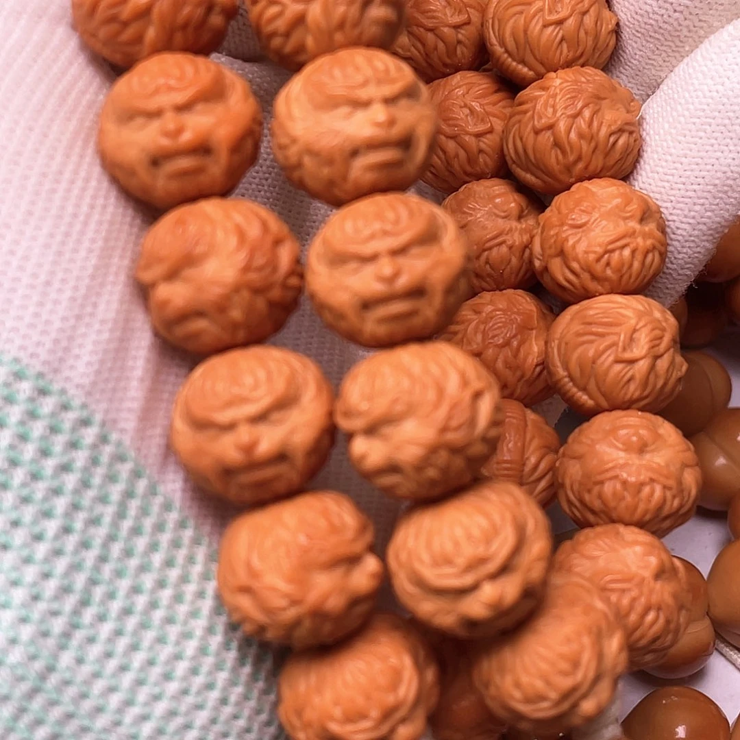 吊坠猴头核桃鸭***周大圣16+