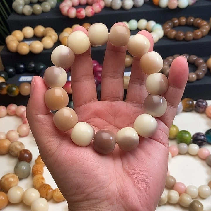 吊坠菩提根/象牙果18mm老型淤泥紫