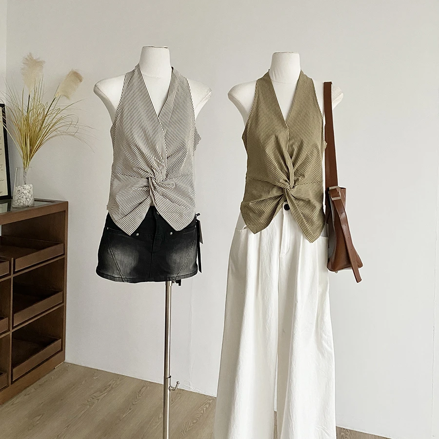 知性风复古条纹V领背心女2025夏季新款扭结设计感小众别致衬衫潮