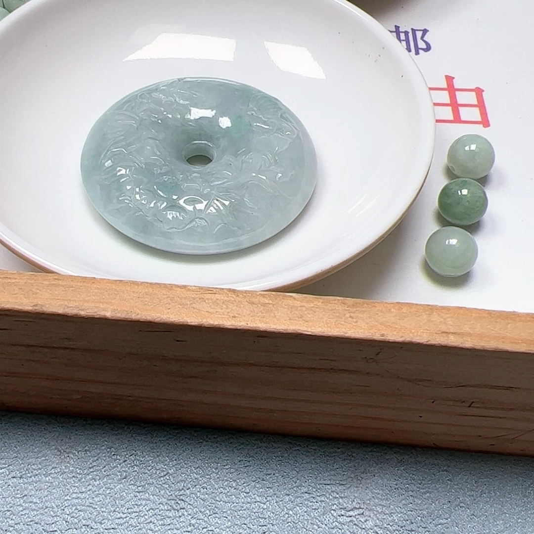 【闪购商品】未镶嵌翡翠手链易*缘