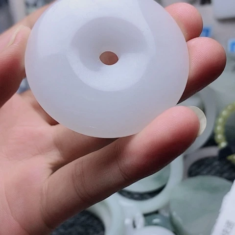 ❀***❀石英质玉未镶嵌吊坠(赠链)