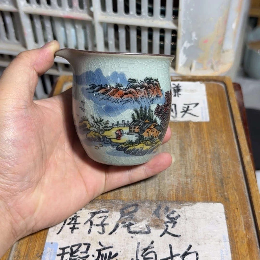 微瑕疵介意勿拍陶瓷器皿M619