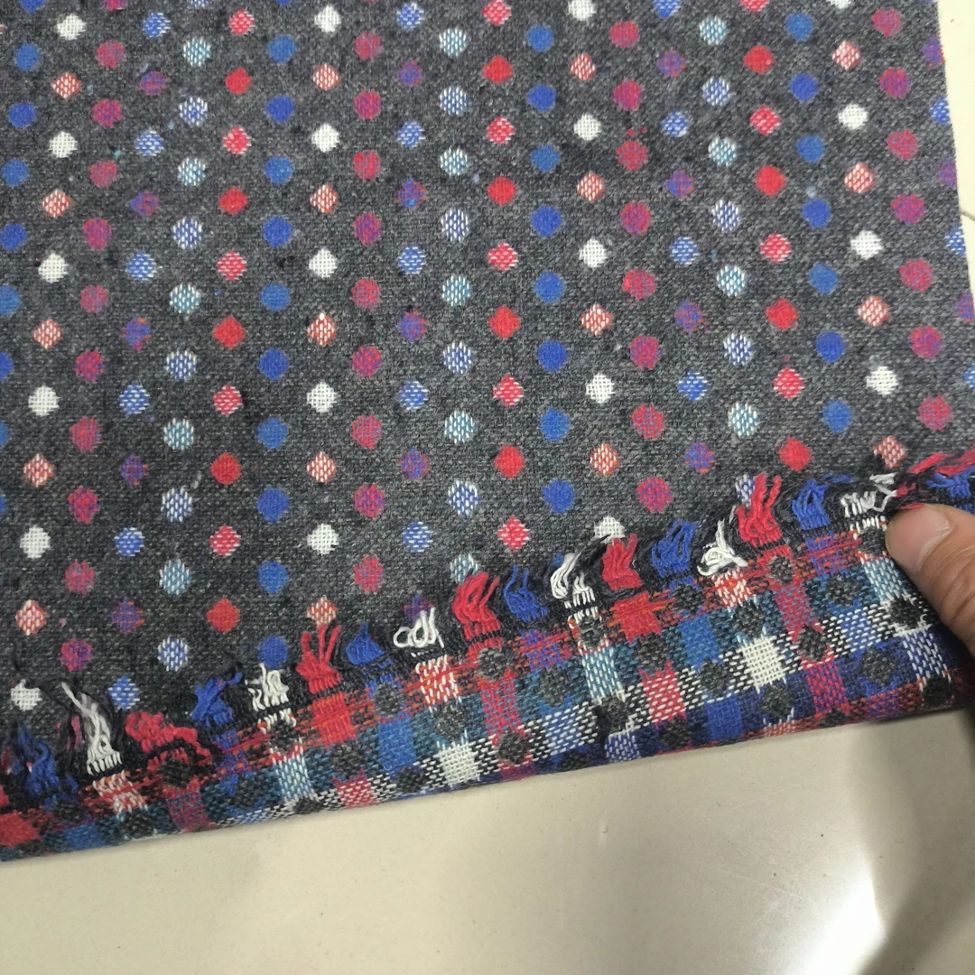 蓝黑色彩色波点羊毛呢面料面料1米价，1.5米宽，600克每米无弹力