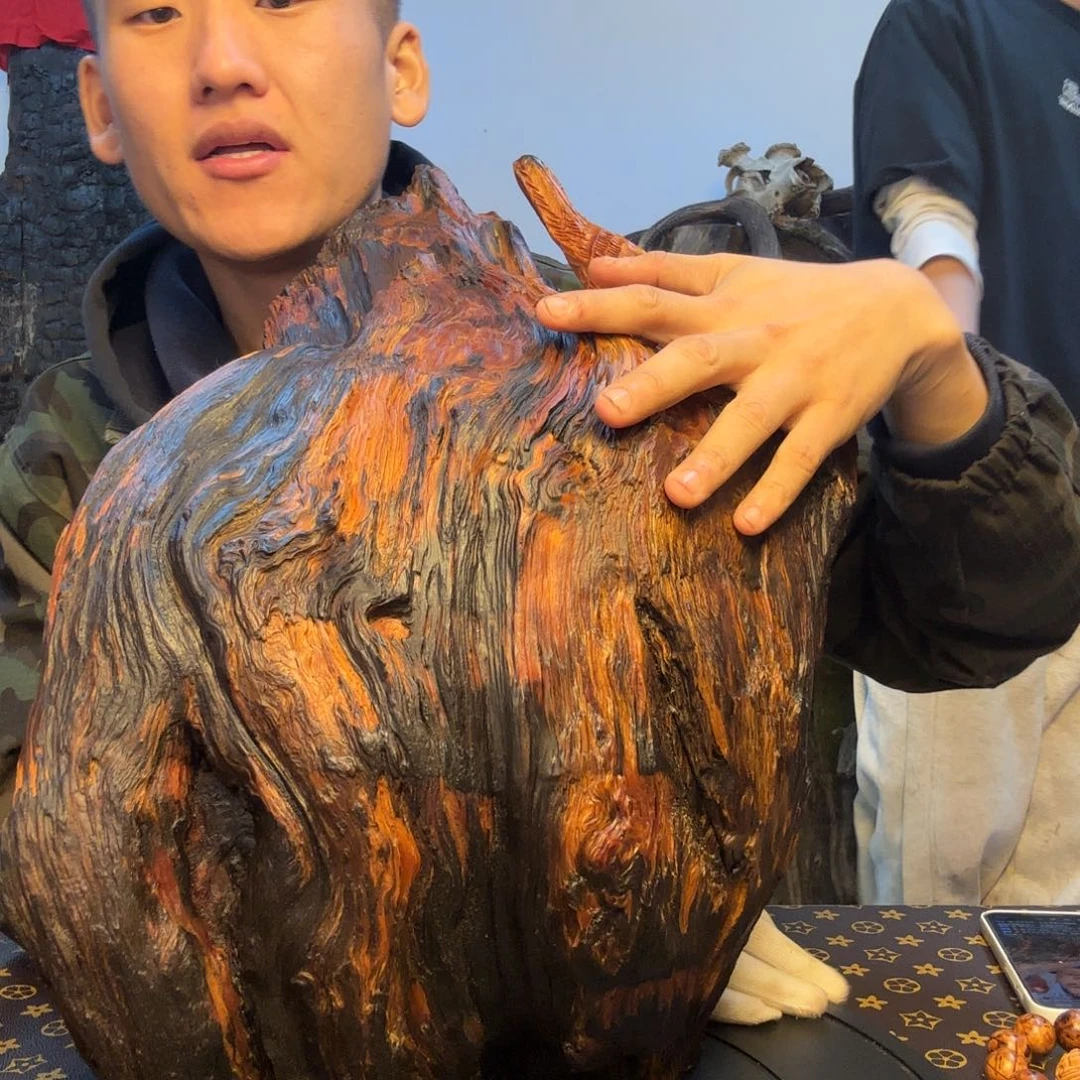 琥珀木2号拍品111