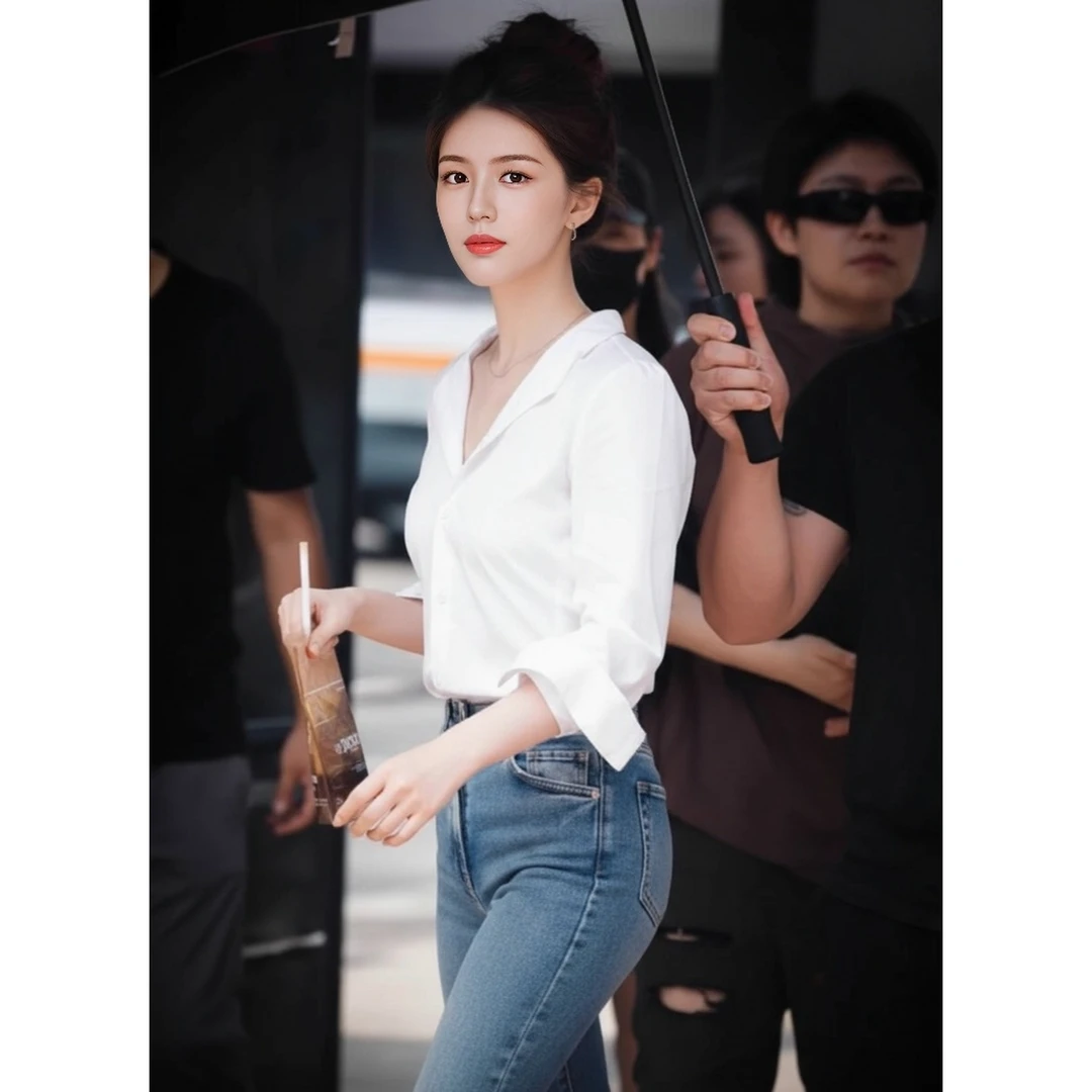 许我耀眼许研赵露思同款白色衬衫女气质职场V领秋季新款百搭上衣