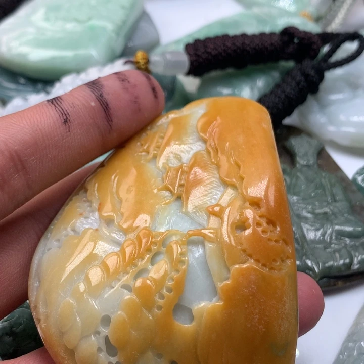 颈饰未镶嵌翡翠保真天然a货翡翠