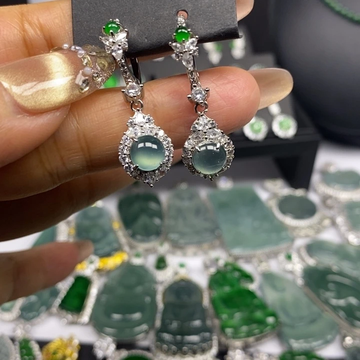 翡翠未镶嵌耳饰翡翠未镶嵌耳饰