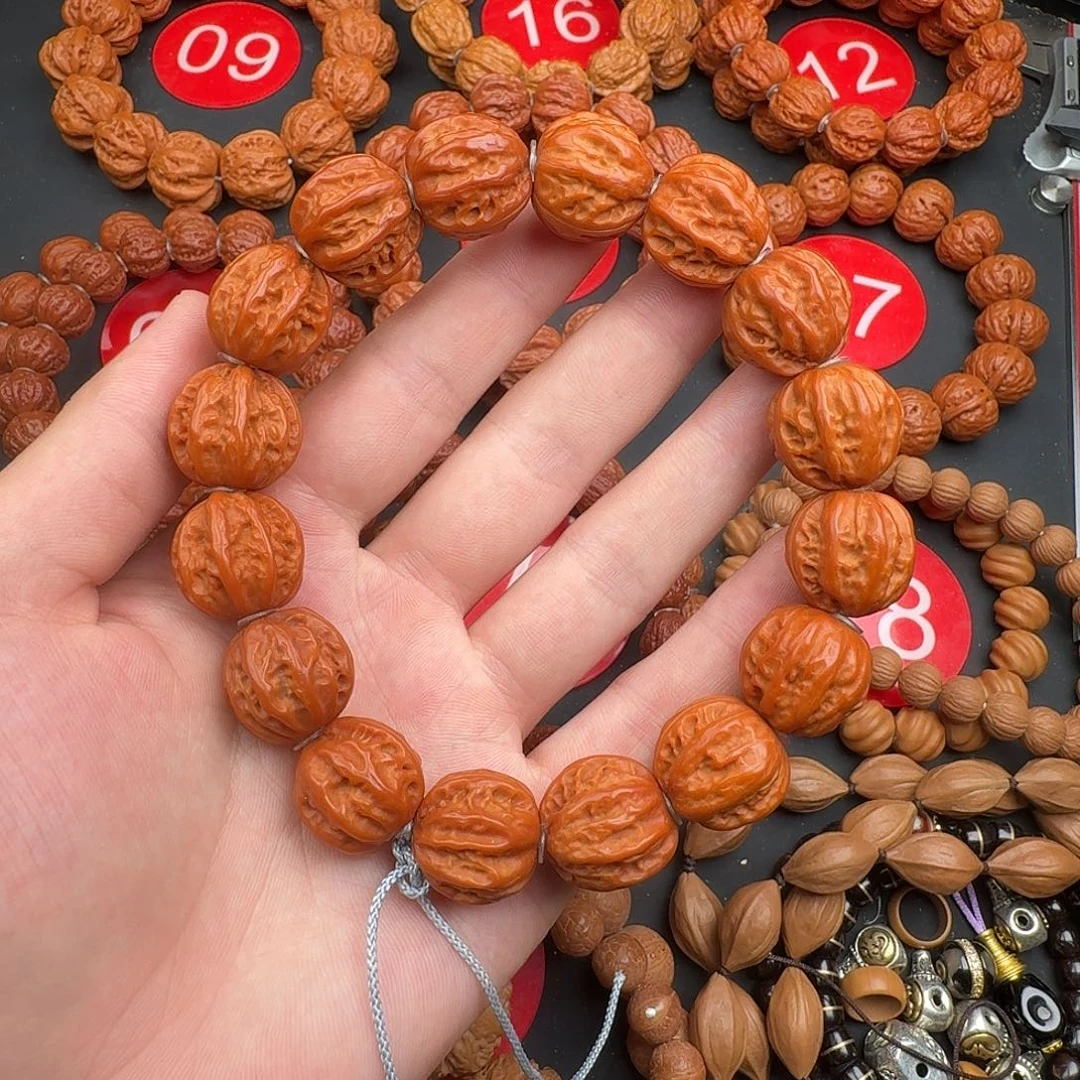 暖***阳文玩核桃手串京八棱