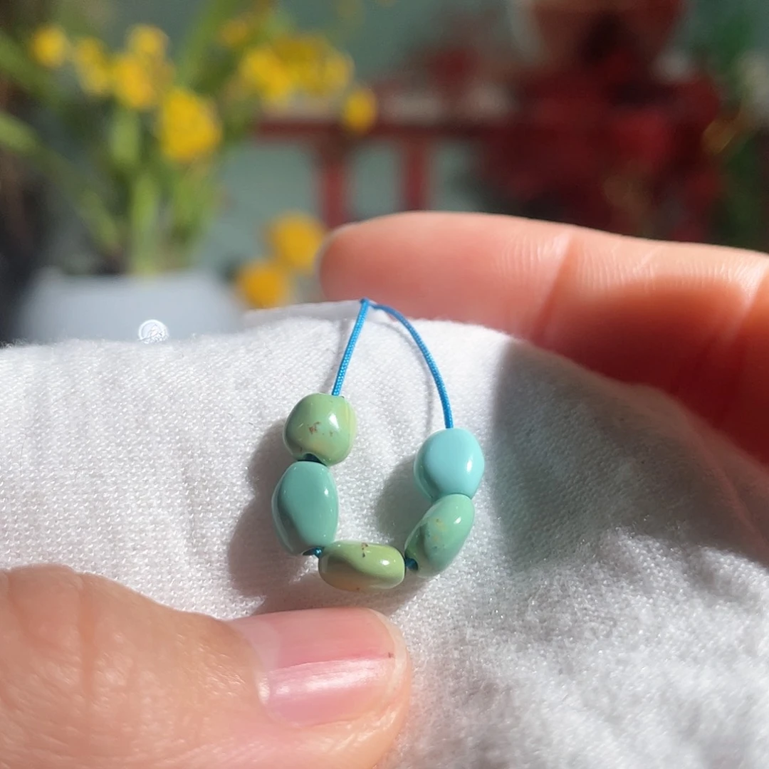 南红玛瑙配饰未镶嵌