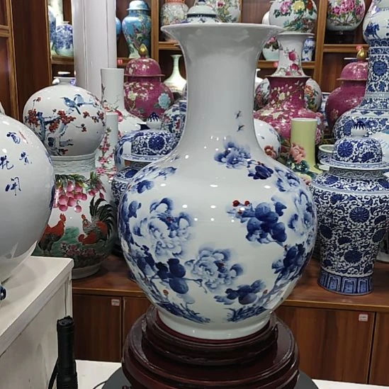 瓷片景德镇陶瓷青花牡丹瓶