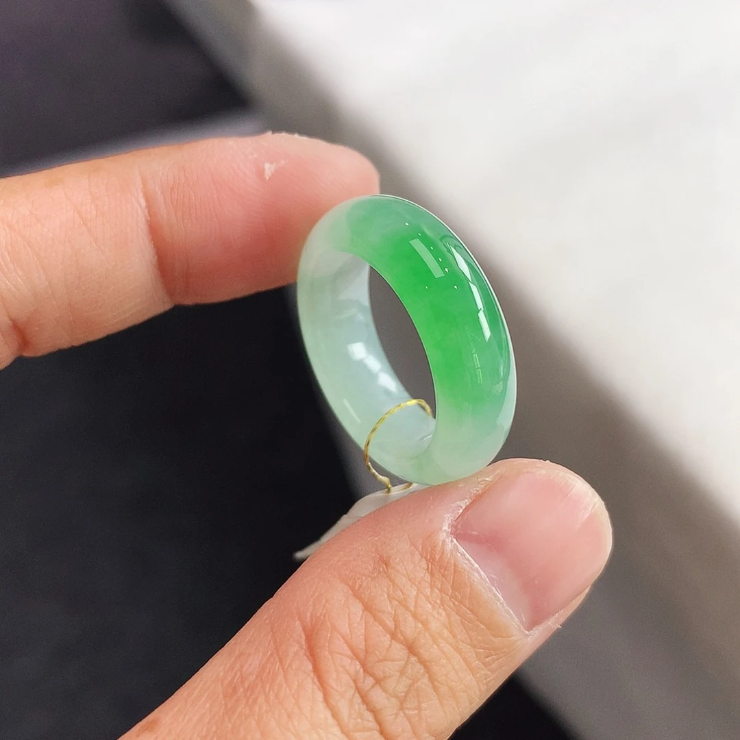 翡翠未镶嵌戒指16号