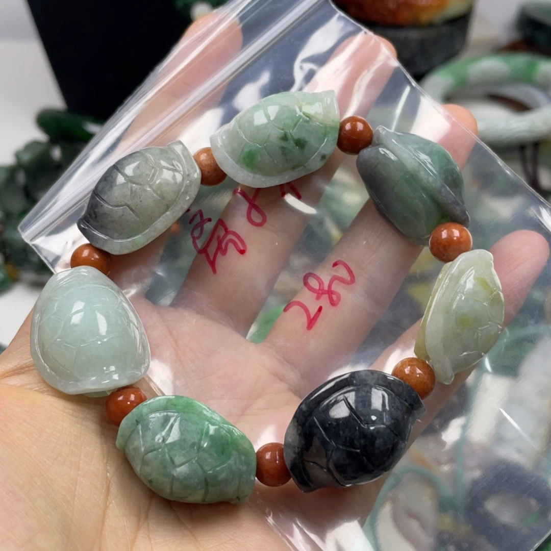 离***木颈饰未镶嵌翡翠牌子