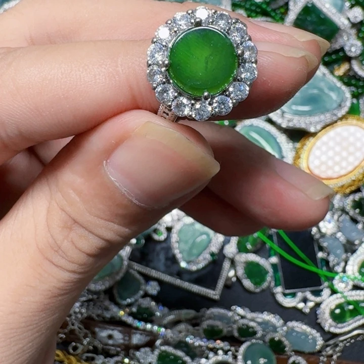 翡翠未镶嵌颈饰天然A货翡翠放漏