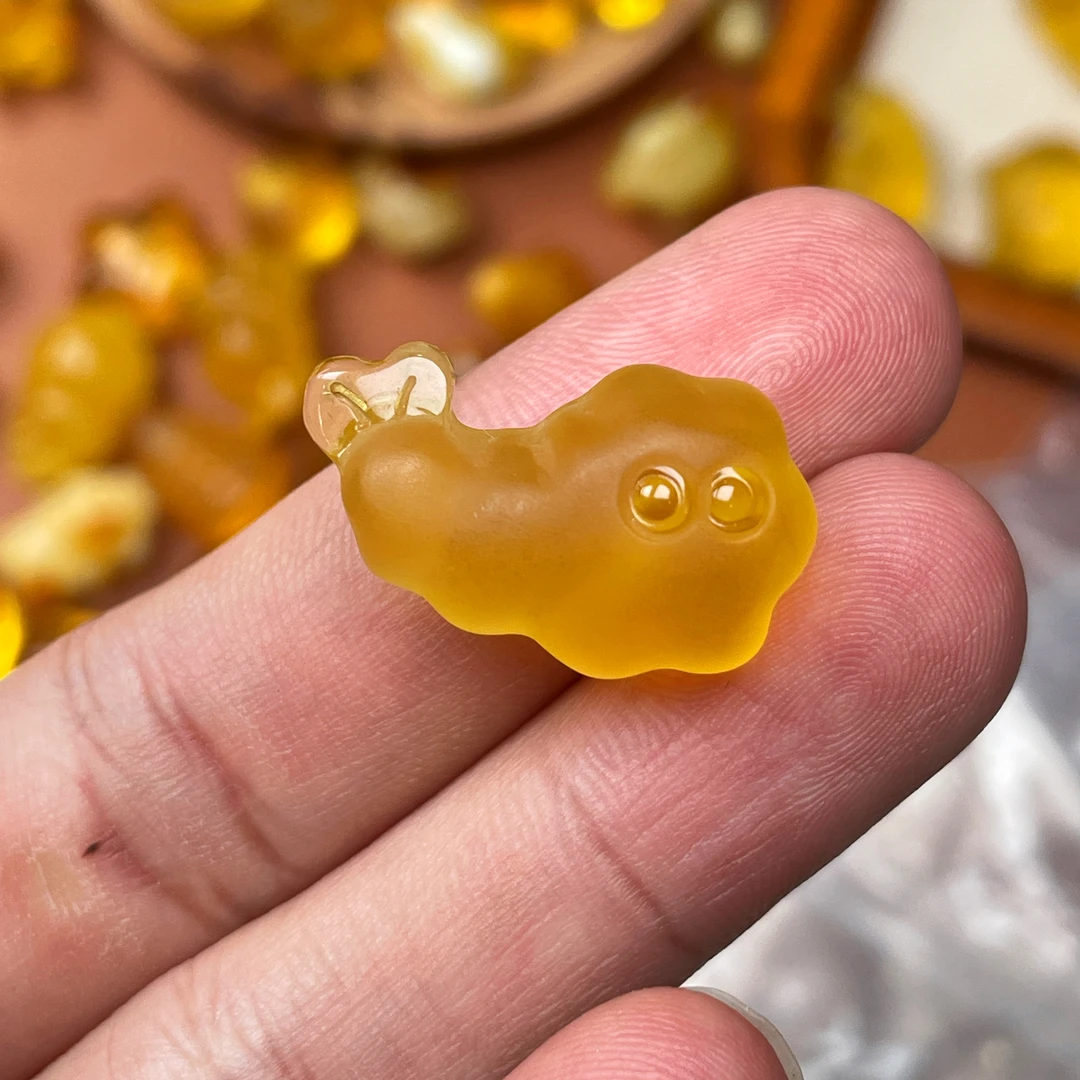 磨砂面炸虾2.3g~天然蜜蜡琥珀雕刻件