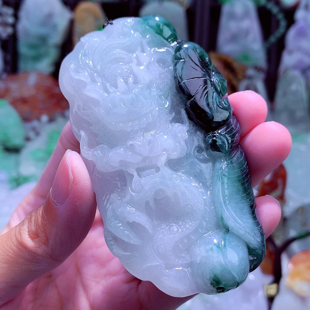 颈饰未镶嵌翡翠天然