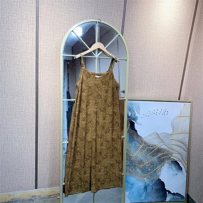 K470棕色孕妇吊带裙90-125