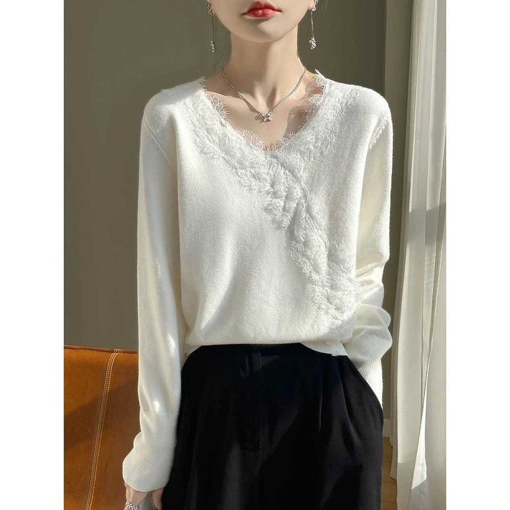 2024秋冬软糯红色针织衫女V领宽松打底衫蕾丝设计感洋气上衣