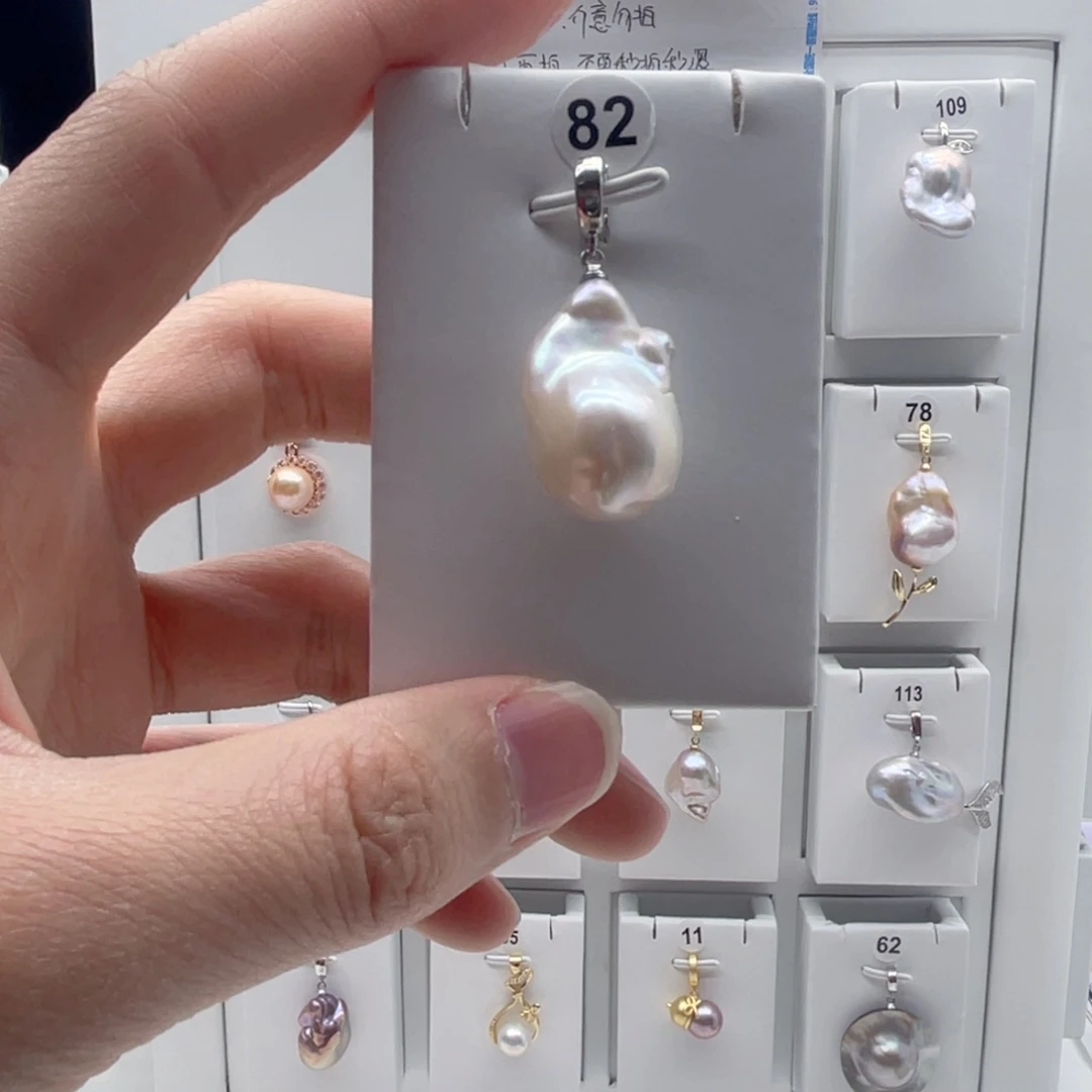 淡水珍珠颈饰合金