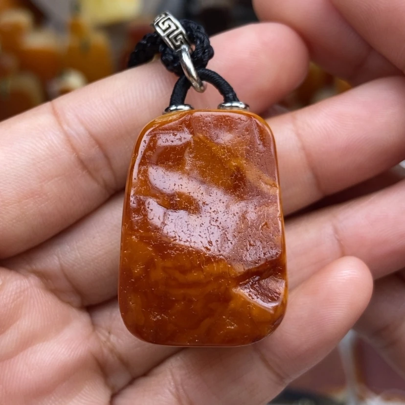 【闪购商品】琥珀颈饰未镶嵌