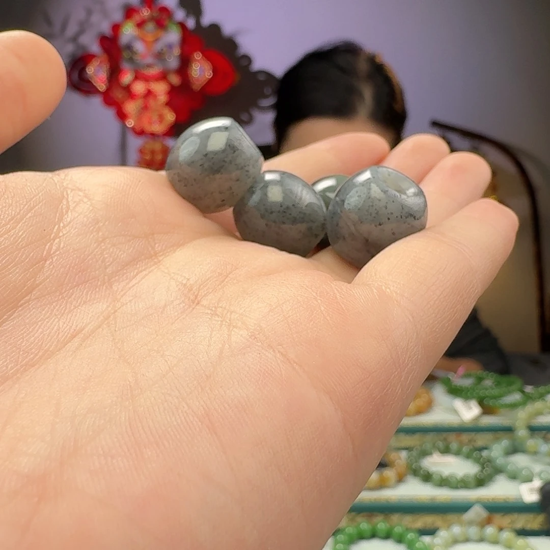 和田玉拍一发一未镶嵌