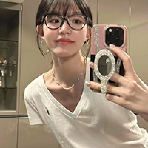 马标拉夫经典女款V领明星同款时尚休闲V领T恤