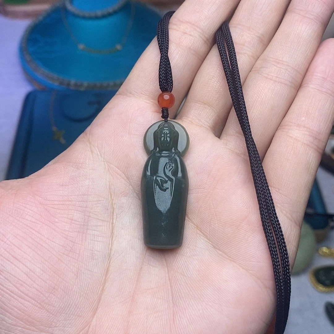 和田玉未镶嵌颈饰