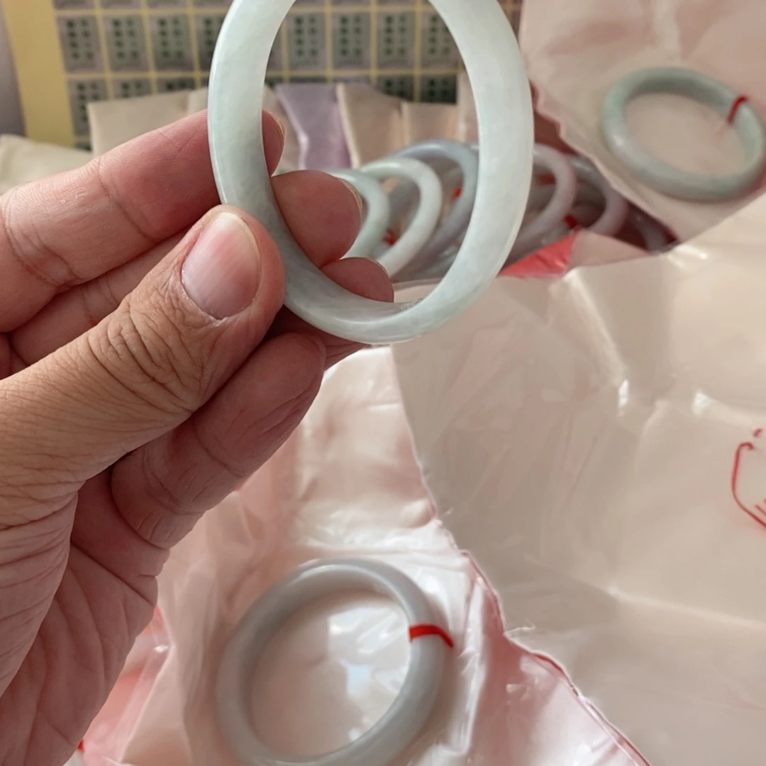 2***s翡翠未镶嵌手镯54.3