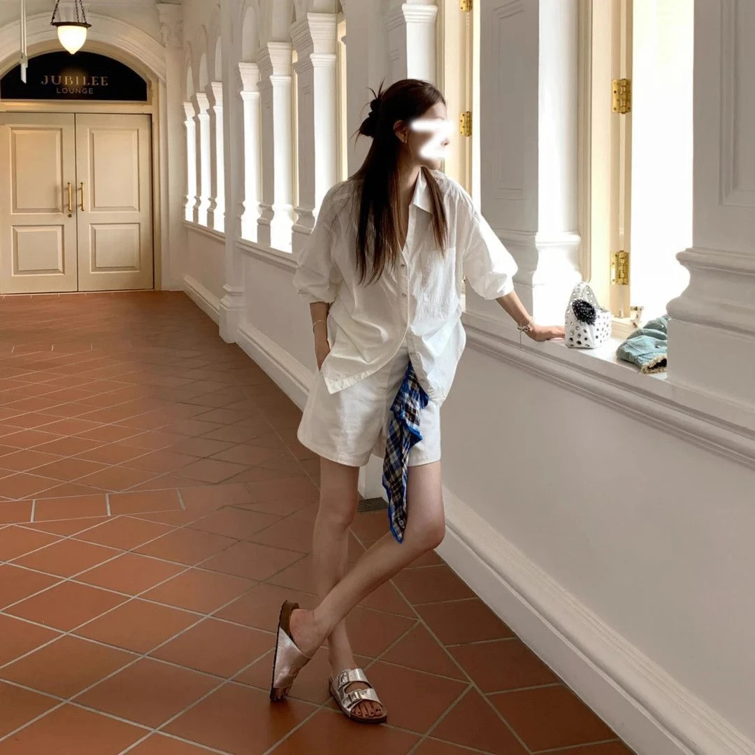 翻领泡泡袖秋季不用凹造型的衬衫宽松长袖外套时尚