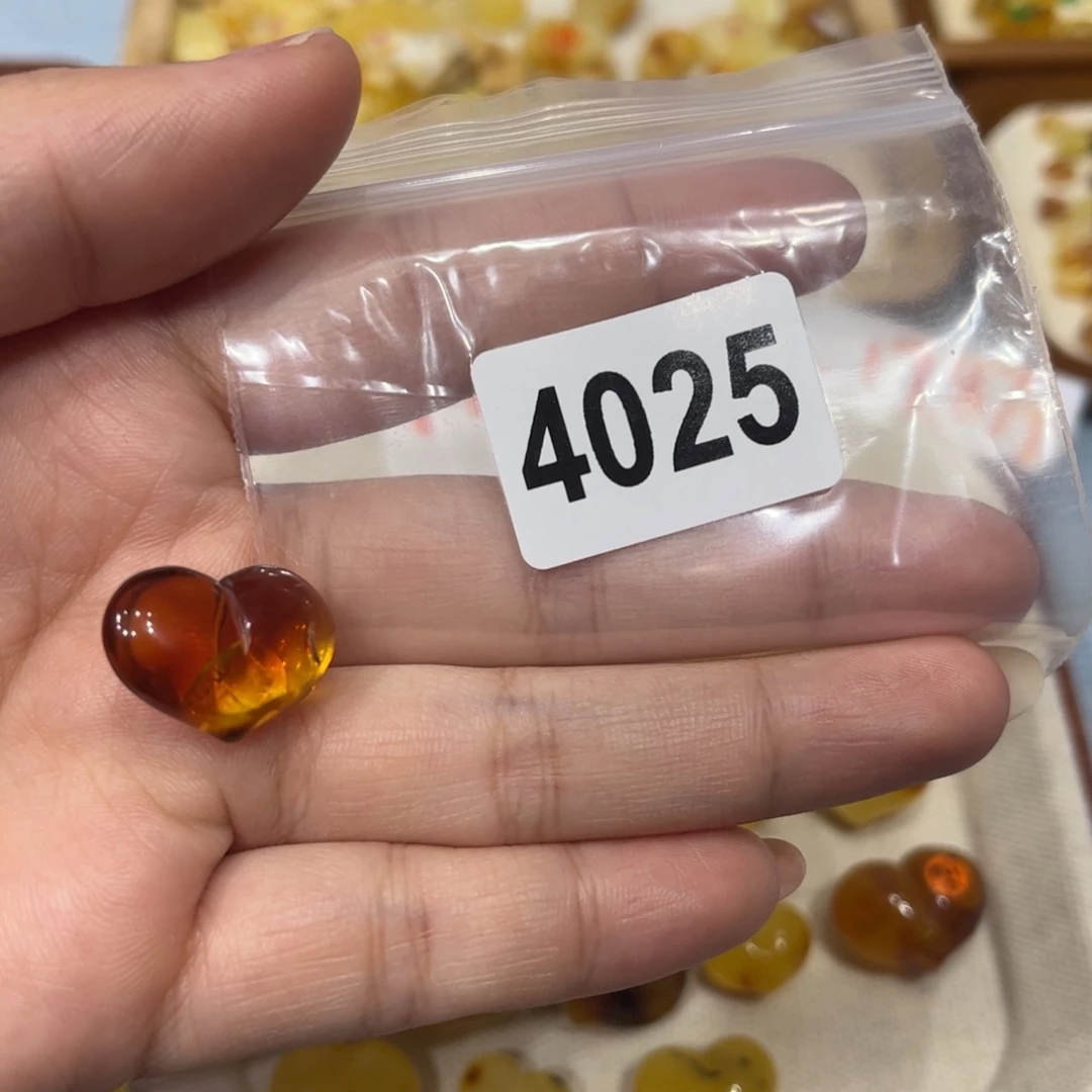 琥珀未镶嵌裸石蜜蜡