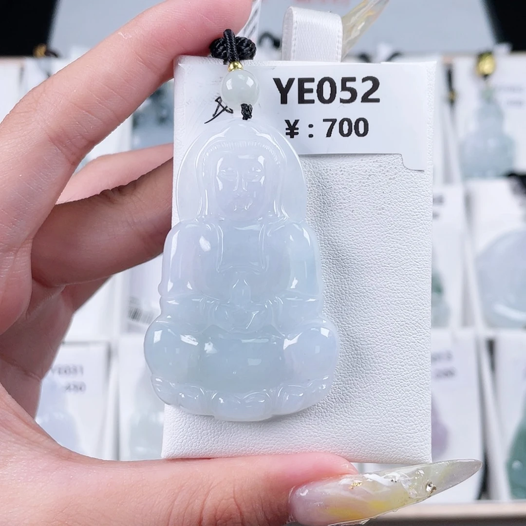 翡翠未镶嵌颈饰YE052