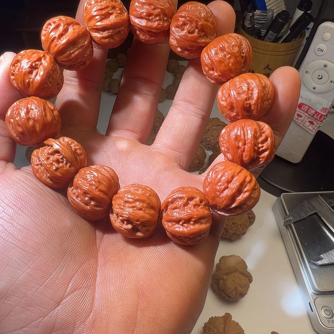吃***鱼文玩核桃把件文玩