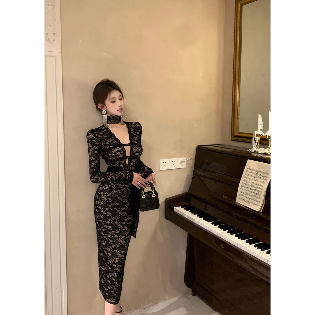 实拍实价气质设计感V领系带收腰显瘦蕾丝弹力包臀长袖连衣裙裙子