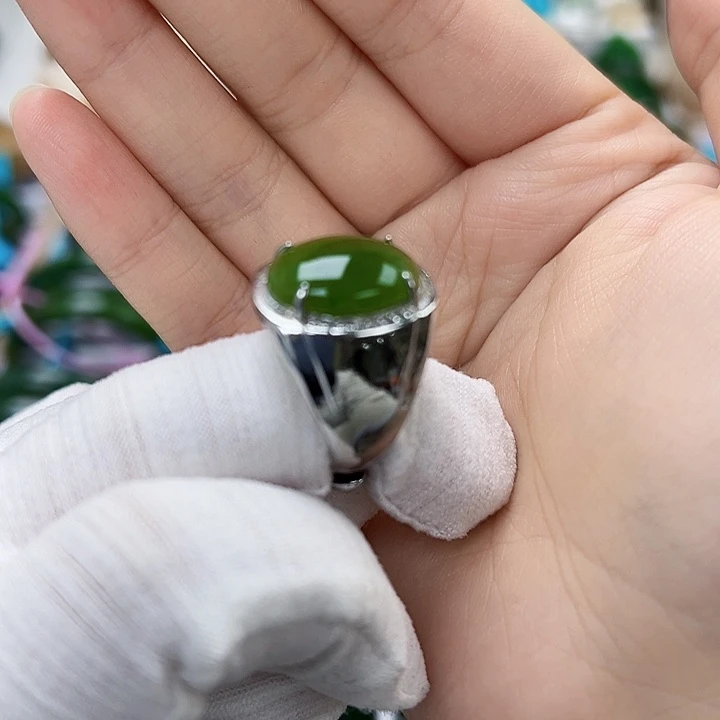 和田玉未镶嵌戒指