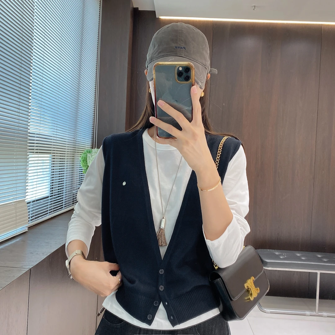 IMFLY金小金自制女装 套装DYW9717初秋纯色T恤+针织马甲两件套