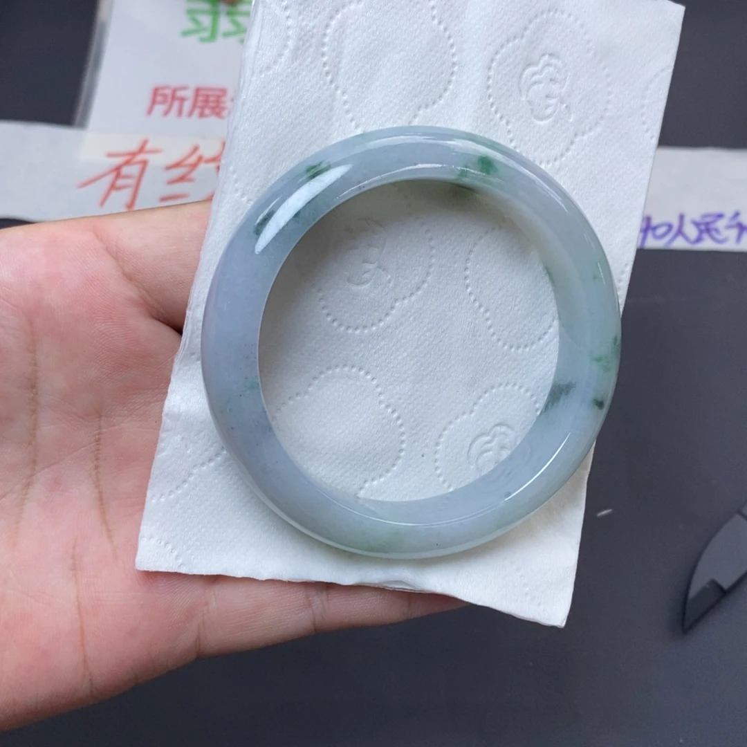 翡翠未镶嵌颈饰翡翠手镯