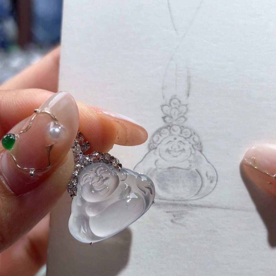 翡翠18K金镶嵌颈饰佛公